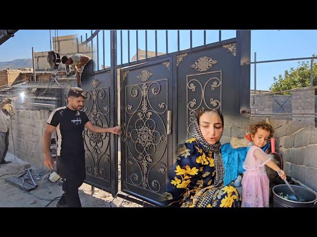 Another Day with the Sholiz Family – From Installing the Courtyard Door to Starting the Roof Work ️