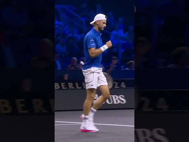 TOTAL tennis from Grigor Dimitrov! 