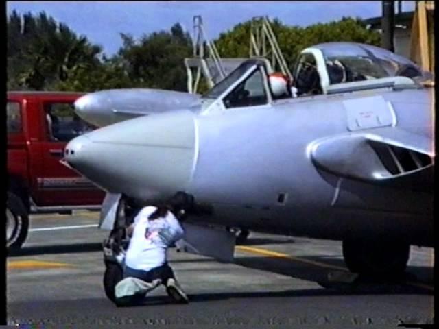 DH Venom Start, Taxi & Take Off at New Zealand 1993.