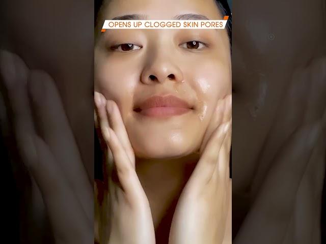 Fight the daily grind with our Colors Queen Fair Skin Anti Dust Facial Cleansing Crystal!