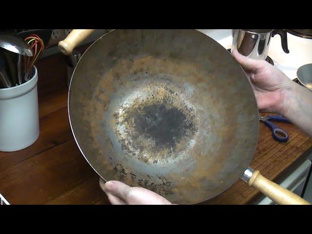 Rusty Wok Restoration, Seasoning and First Cook