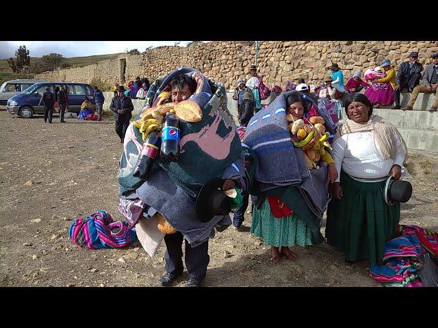 Mira cómo es el FESTEJOa las AUTORIDADES SALIENTES AYMARAS️ Bolivia