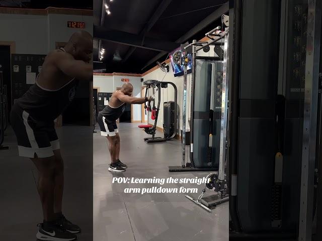 How to do a straight arm pulldown #motivation #musclebuliding #athlete #lowerlats #lats #shorts
