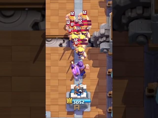 EVOLVED EXECUTIONER IS BROKEN IN CLASH ROYALE! #clashroyale #shorts