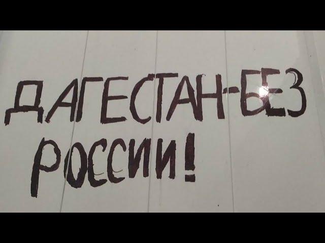 Надписи на стенах или идеологический призыв - что важнее? Чаринский & Джабраилович