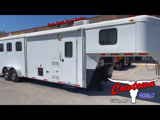 2011 Bison 7409 4-Horse Trailer with Living Quarters