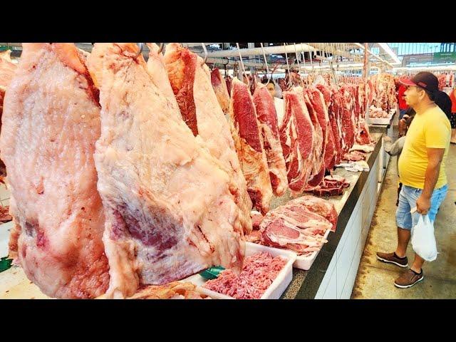 “A MAIOR FEIRA AO AR LIVRE DO MUNDO”  É A DE CARUARU-PE. E TOME CARNE!!!