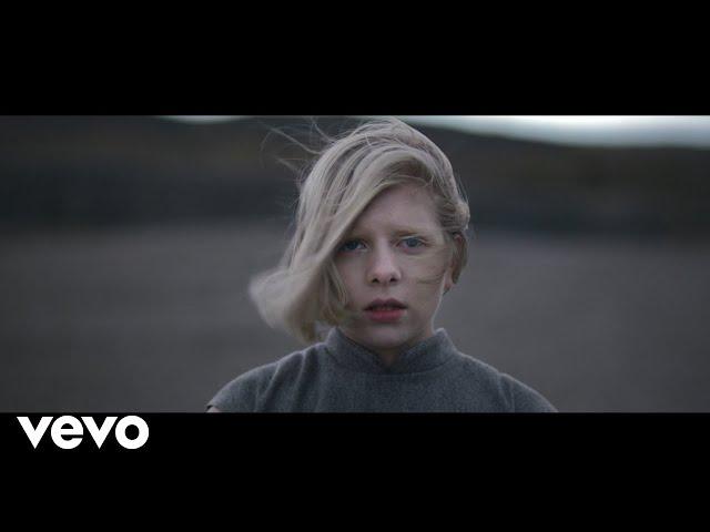 AURORA - Running With The Wolves