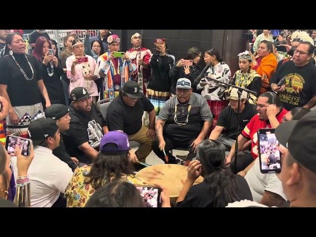 Indian Hill Singers @ Hunting Moon Powwow 2024 Sunday Finals