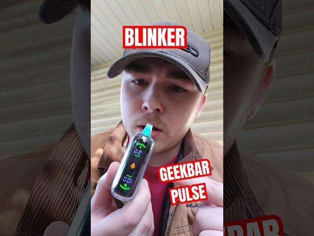 GeekBar PULSE Blinker!! Worlds First Full Screen Disposables...