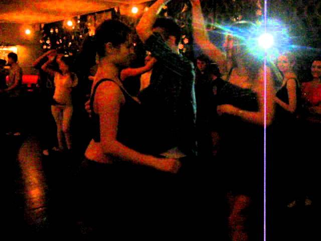 Inaki, SinStasey, Elena. Double salsa.