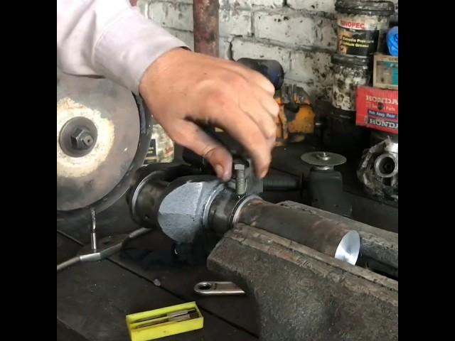 How To Rebuild Antique Model Peter's Engine's Broken Crankshaft with Bolt Technique