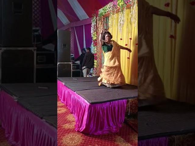 Dance ...By Neelu Rajput#youtuber #himachal #public #dance #kashmir