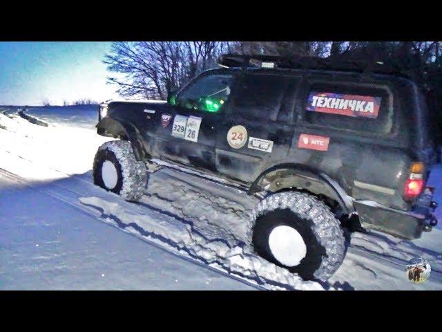 Финал 10 часового рубилова по глубокому снегу. Toyota Land Cruiser 80, Нивы, УАЗ и Great Wall.