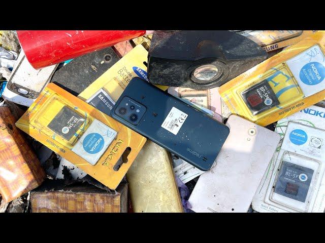 Restoration of telephones disposed of in landfills || Found alot phone in trash