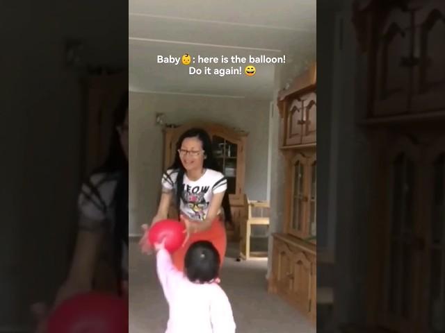 How to entertain your child with a balloon  #mom #momlife #children #funny #shorts #foryou #love