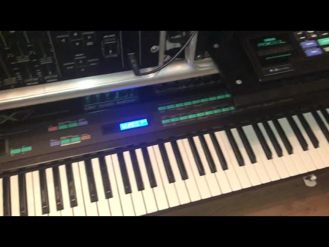 Vintage Yamaha DX7, DX9, RX11,RX21L, QX3, TX1P happy house jam