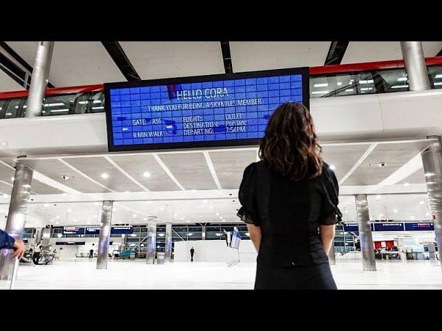 New Delta airport screen shows personalised flight info to dozens of travellers at once using AI