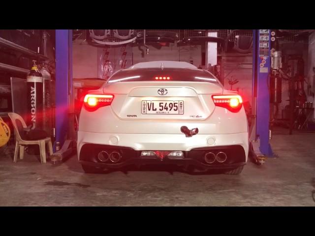 Toyota GT-86 exhaust