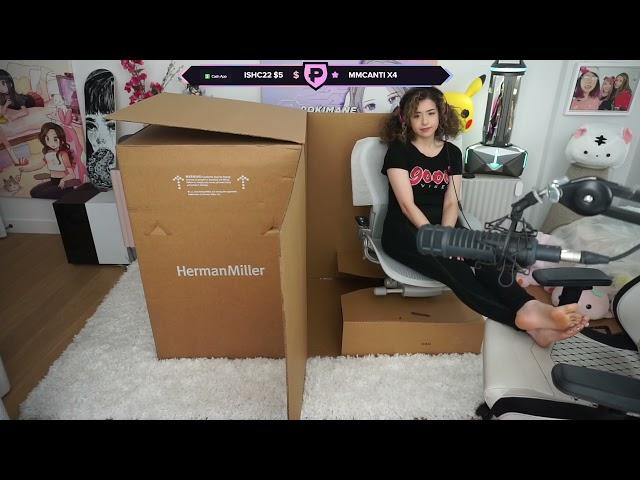 Pokimane shows off her feet...