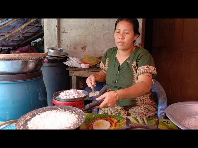 রাখাইন অাদিবাসীদের মজাদার পিঠা তৈরি || উপজাতিদের তৈরি চমৎকার পিঠা || vhumi tv