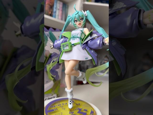 Распаковка фигурки Мику Хатсуне Unboxing Hatsune Miku Figure