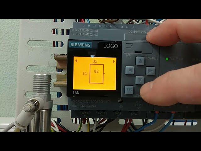 Siemens LOGO! - entering the program "manually" from the front panel of the module