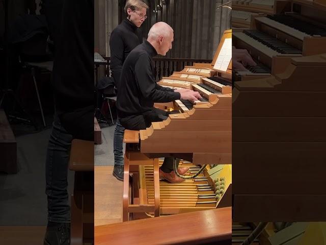 The MIGHTY PIPE ORGAN of Cologne Cathedral (DE)