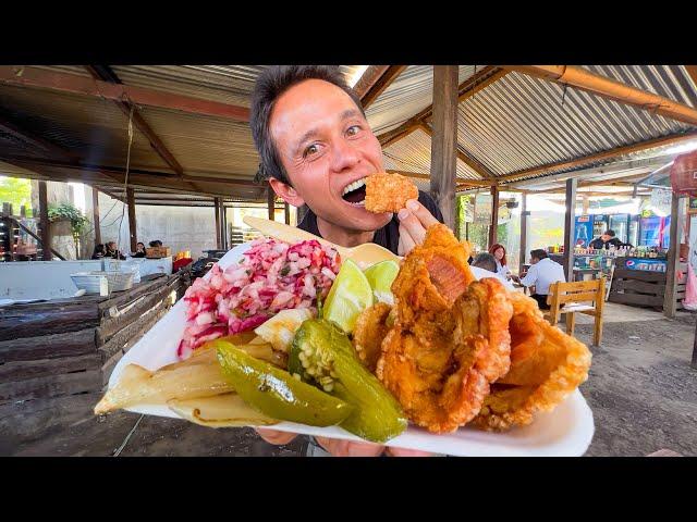 Street Food in Guatemala!!  CRISPIEST CHICHARRON with Jalapeños!! 🫑