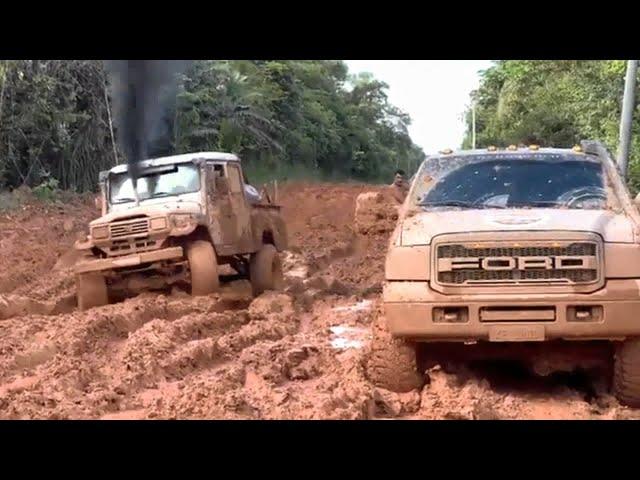 Only 4x4 Cars Can Pass This Road - Ford | Jeep | Toyota FJ40 and Hilux - Extreme Mud Route