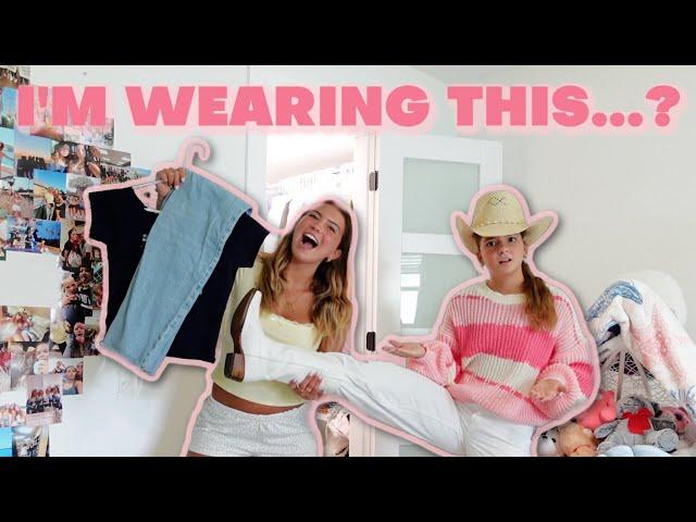 SISTER PICKS MY OUTFITS FOR A WEEK OF HIGH SCHOOL!!