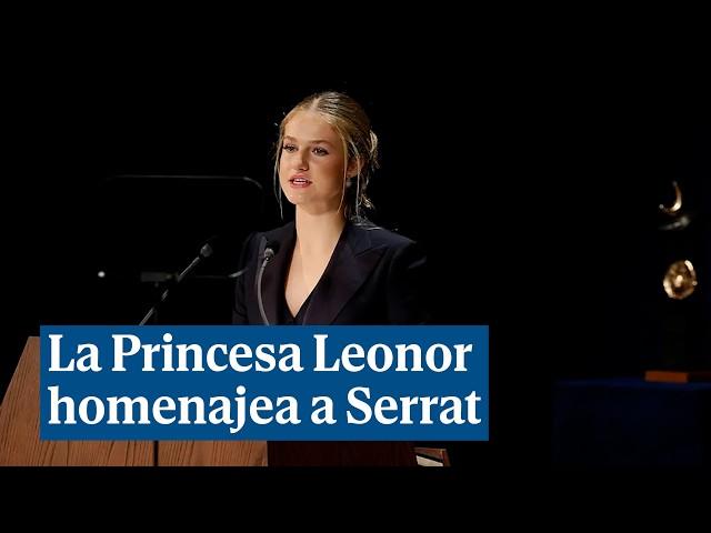 La Princesa Leonor homenajea a Serrat al final de su discurso