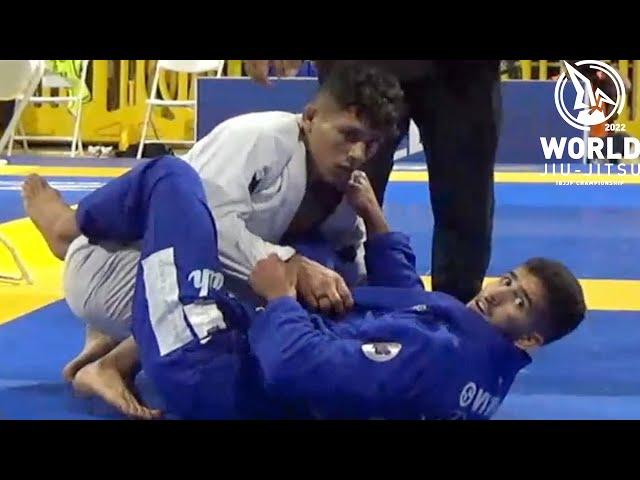 Mica Galvao v Matheus Gabriel / World Championship 2022