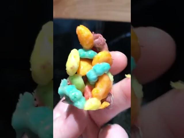 #trix treats + #crackers  #shorts #tastetest #homecooking