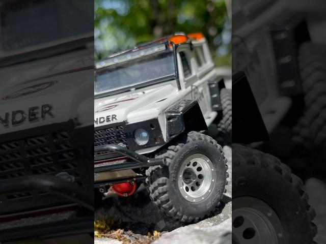 1:35 scale rock crawler defender 90 on rocks ! Orlandoo Hunter OH35A01 ultra4 replica #crawlerrc