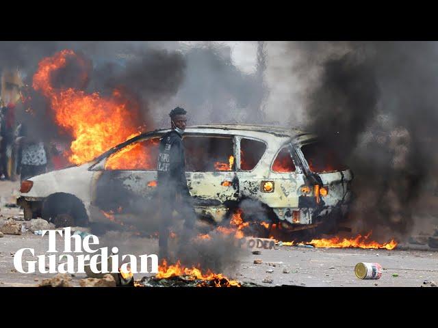 Mozambique police fire at people protesting against disputed election