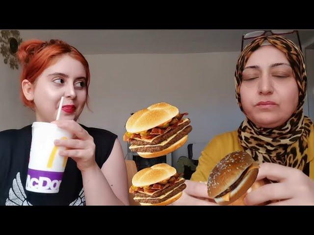 Mukbang Türkçe|Annemle McDonald's Menü Yiyerek Sohbet Ettik|Annemin Tiktok Hakkındaki Yorumları