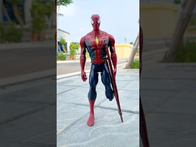 THE CLEANEST SUPERHERO TRANSITION | Marvel Toys