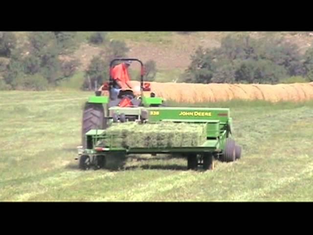 John Deere Balermov