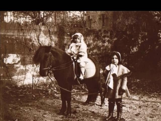 Maria & Kira Kirillovna Romanov