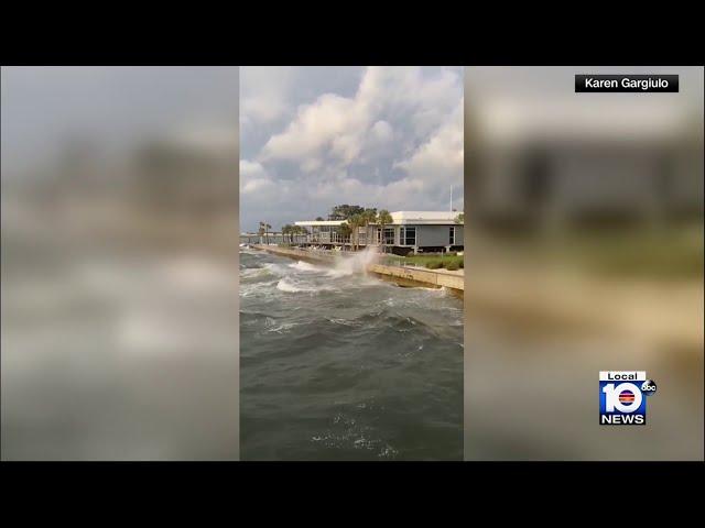 Tracking Debby: Videos show conditions in Tampa Captiva, Fort Myers