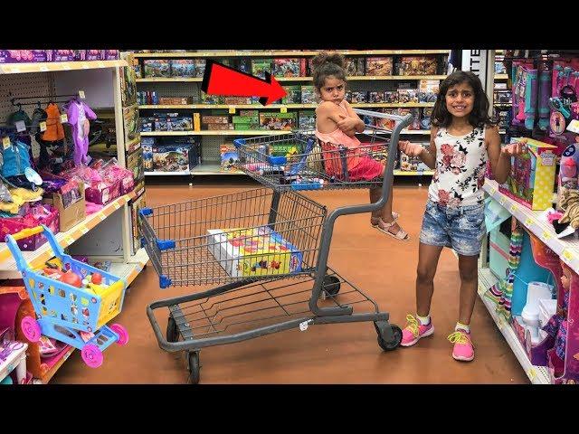 Kids Pretend Play Shopping at Toys store!! fun children video