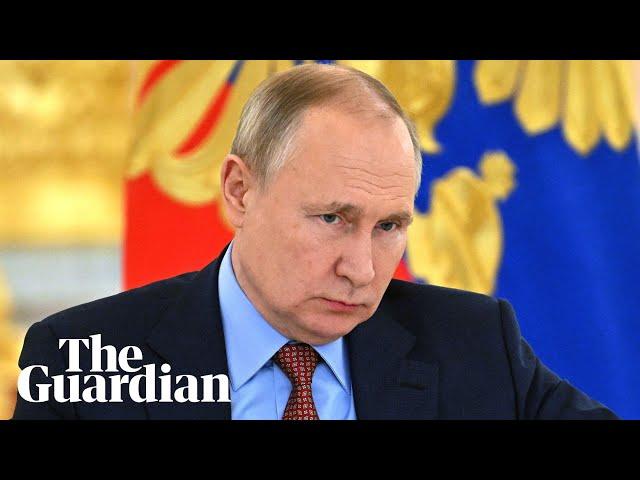 Vladimir Putin claims sanctions on Russia are 'creating opportunities' for Crimea