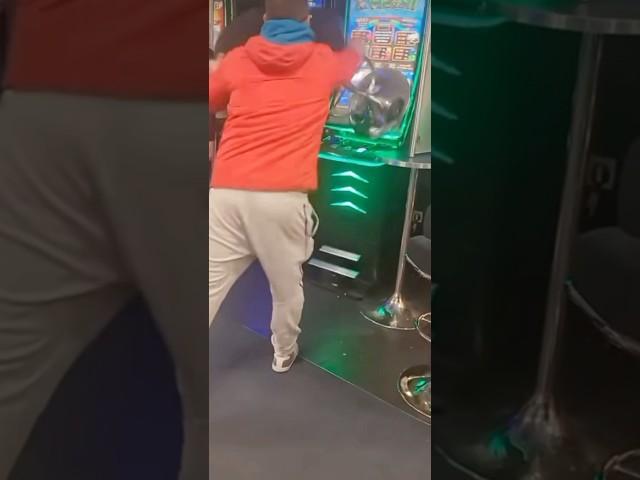 He’s GONNA HIT THE JACKPOT! #shorts #slots #jackpot