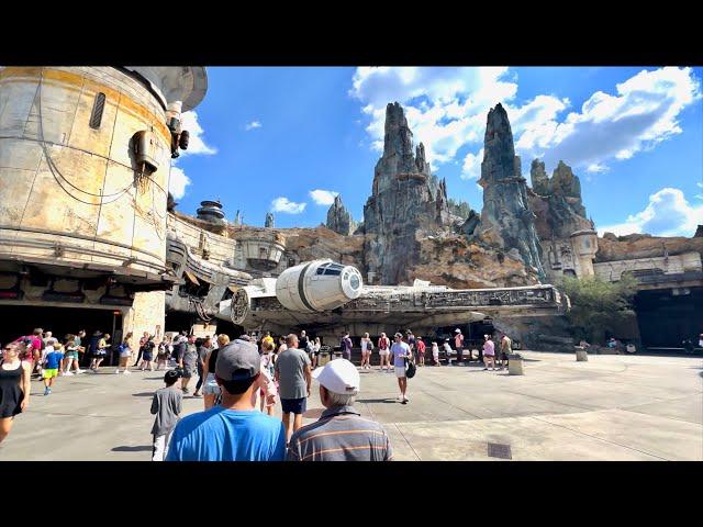 Star Wars Galaxy's Edge 2023 Long Walkthrough w/ Shops in 4K | Disney's Hollywood Studios July 2023