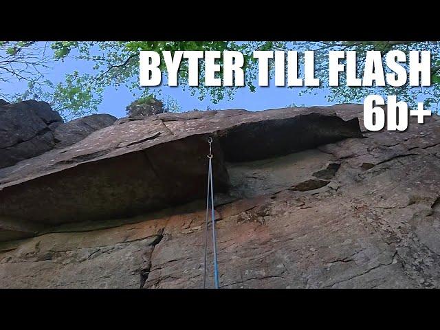 Fighting against a clean-cut roof: Byter till Flash (6b+), Greggered | POV Sport Climbing