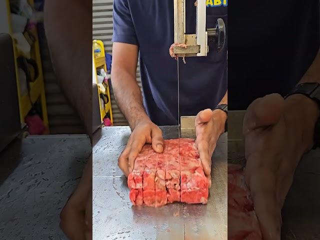 beef lungs cutting cube #lungs #beeflungs #butchers #cuttingskills #amazing