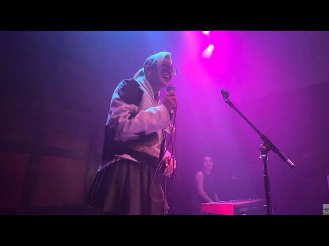Skye Newman family matters lyrics | complete lyrics