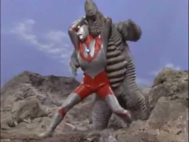 Ultraman vs Red King