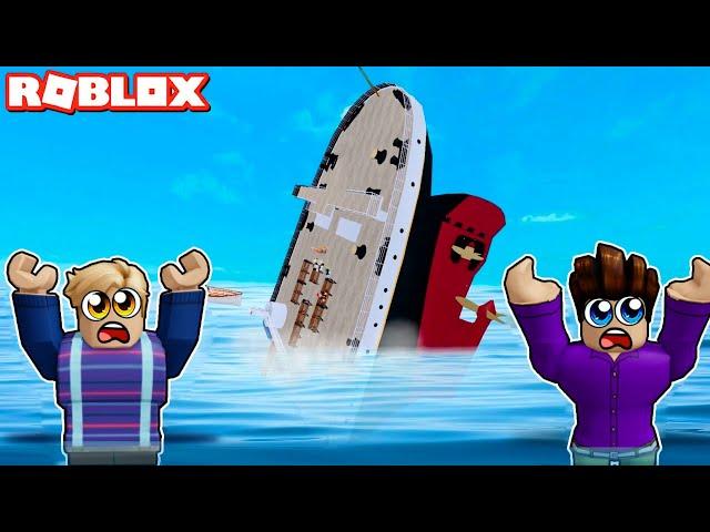 Gemi Batıyor!!  Titanik Gemisine Bindik - Hayri ve Kamil ile Roblox Titanic